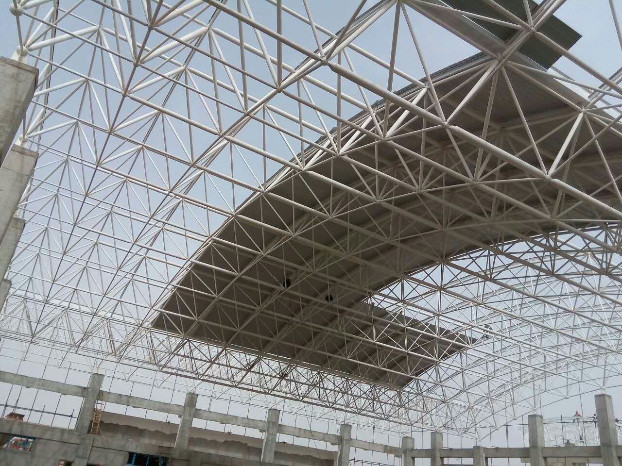 凤城青岛一汽网架